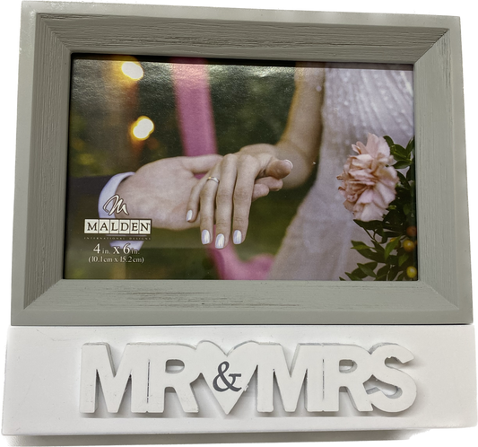 "Mr & Mrs" Picture Frame - 4" x 6"